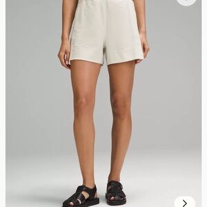 Lululemon short